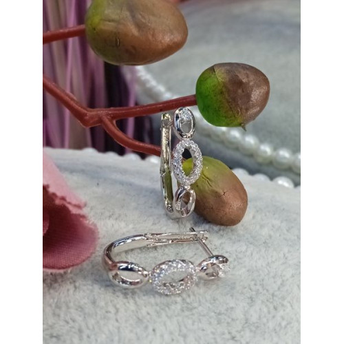 Сережки з цирконами